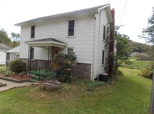 1065 Jackson St, Reynoldsville, PA 15851