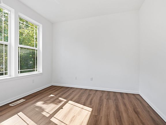 2nd image of 4112 NE 48th Ave