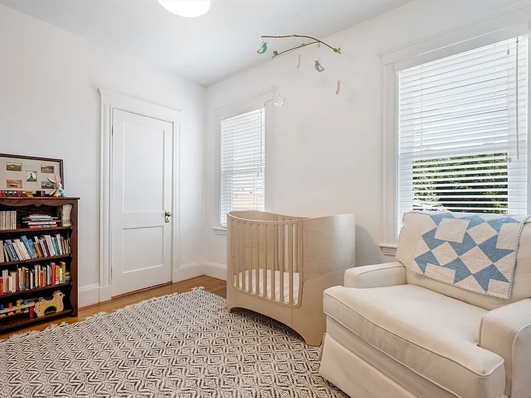 4 Linden Ct #3 — Photo 27