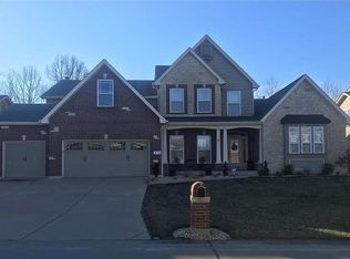 310 Magnolia Valley Dr, O'Fallon, MO