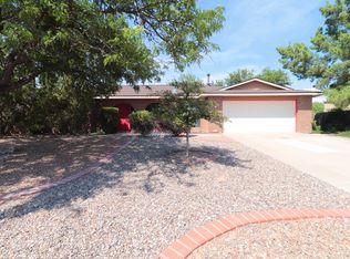 5425 Arabian Pl NW, Albuquerque, NM 87120
