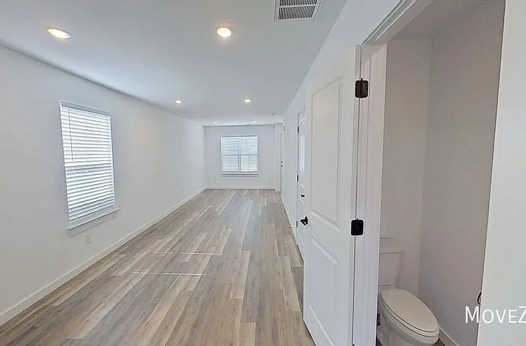 275 Vanderbilt Rd — Photo 5
