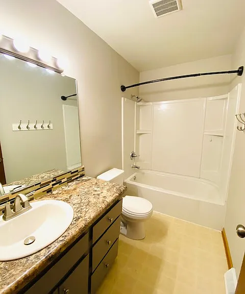 630 Haylett St — Photo 10