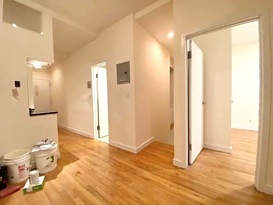 Rented by Manhattan Spaces | media 14
