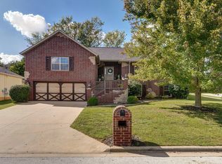 831 Gold Rush Ave, Nixa, MO 65714