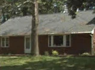 41 Leicester Dr, Akron, OH