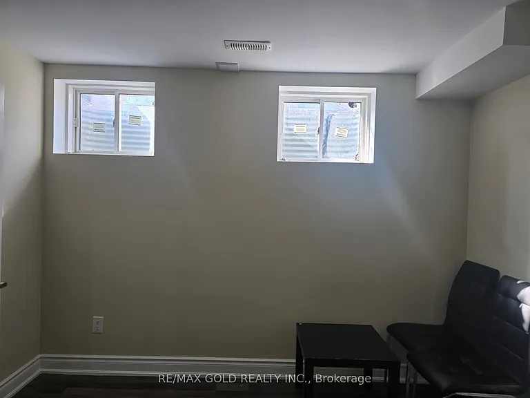 35 Dolobram Trl #BASEMENT — Photo 7