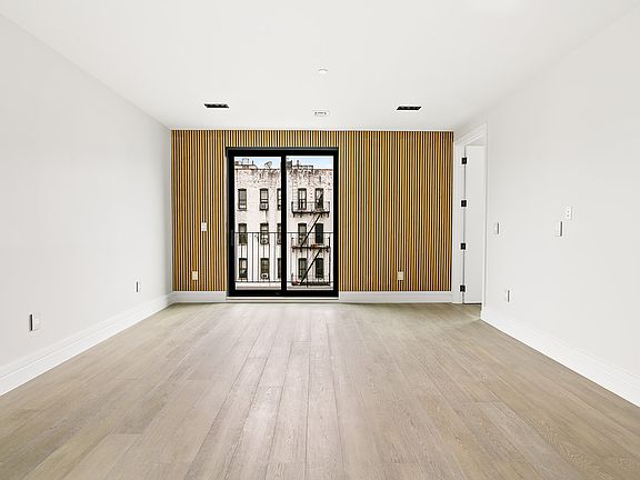 5th image of 1015 President St #4R