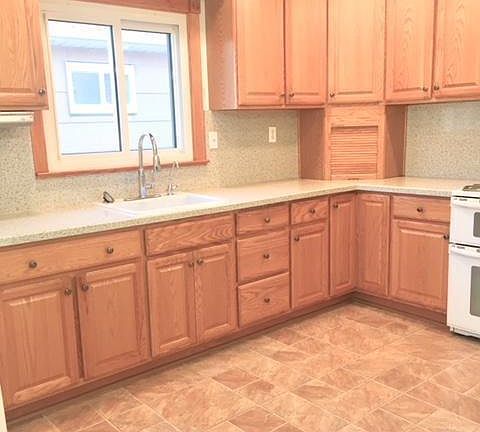 3rd image of 118 Evergreen St Floor 2