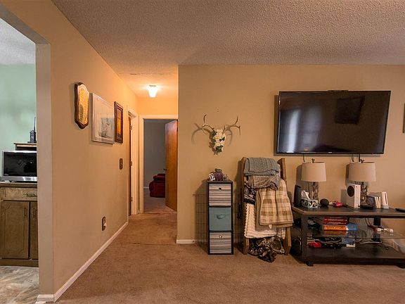 2nd image of 450 Chatham Pl