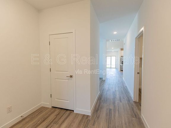 3rd image of 17073 W Alice Ave