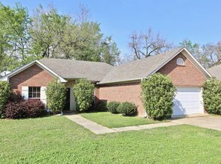 122 Northgate Dr, Canton, MS 39046