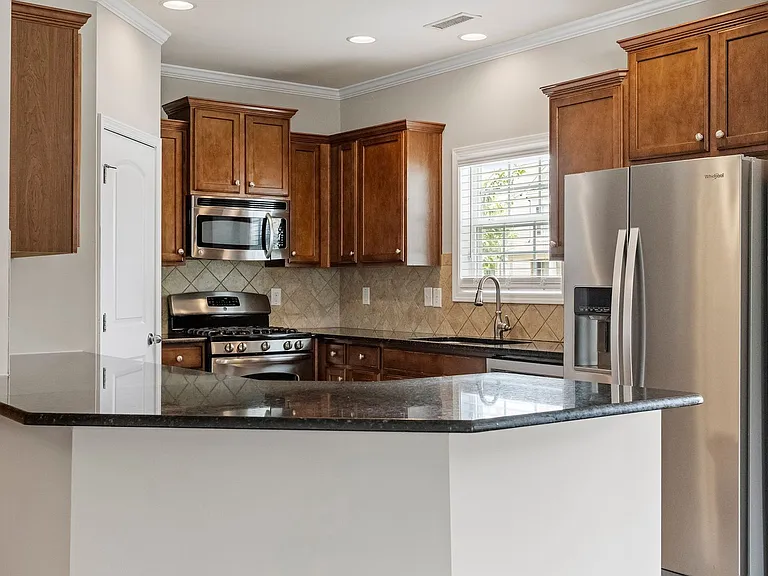 223 Station Dr — Photo 12