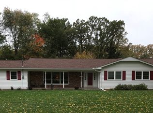 128 Elmhurst Ln, Riverdale, IA 52722