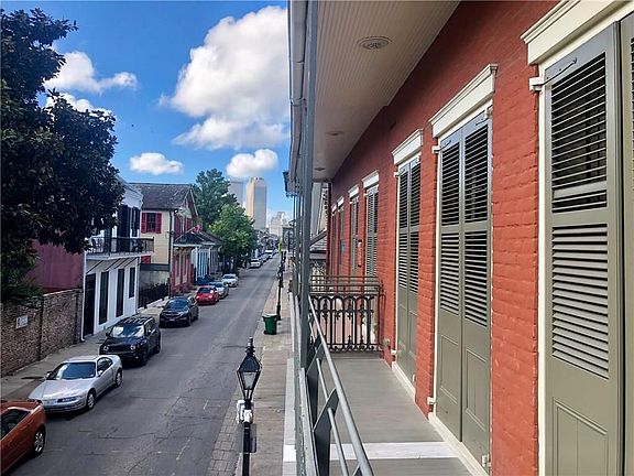 4th image of 1233 Bourbon St
