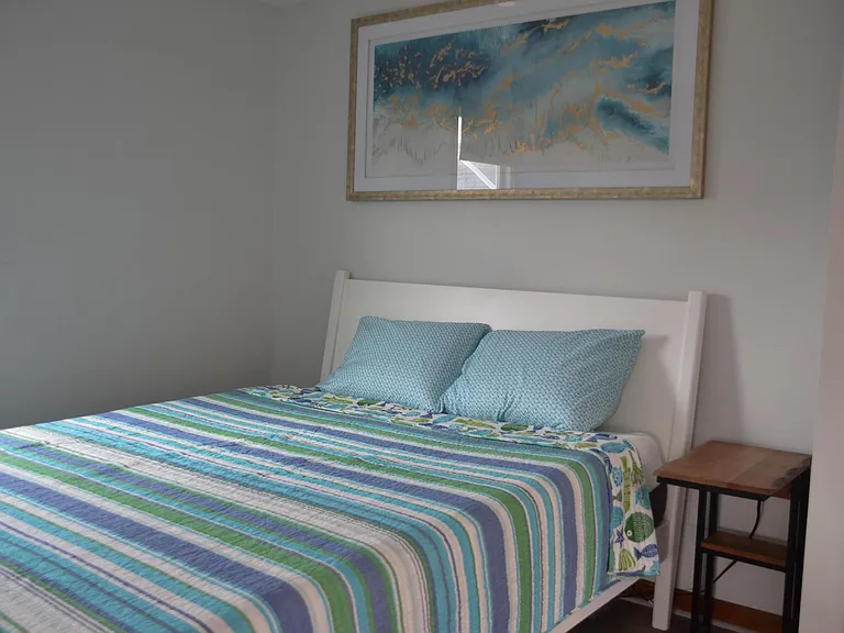 28 Pine Point Rd — Photo 12