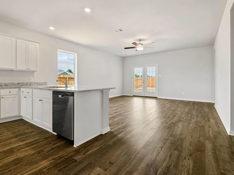 701 Jasmine Ridge Ln — Photo 8