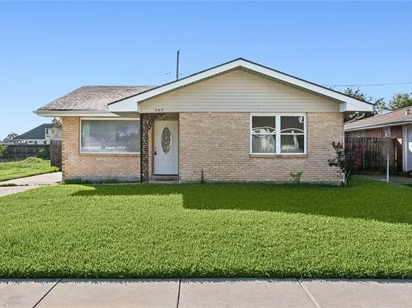 205 Jaguar Dr, Arabi, LA 70032