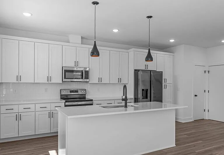 1316 E Lenoir St — Photo 9