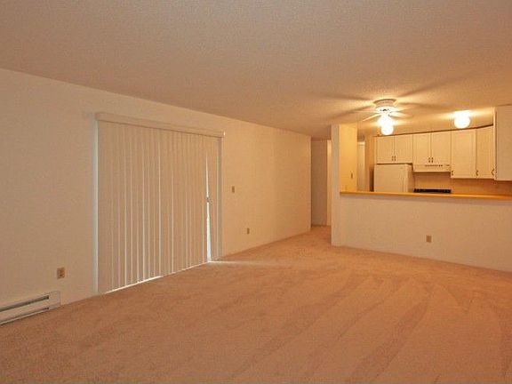 3rd image of 17431 Ambaum Blvd S #38