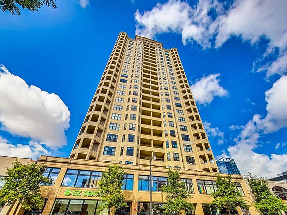 3rd image of 1464 S Michigan Ave APT 707