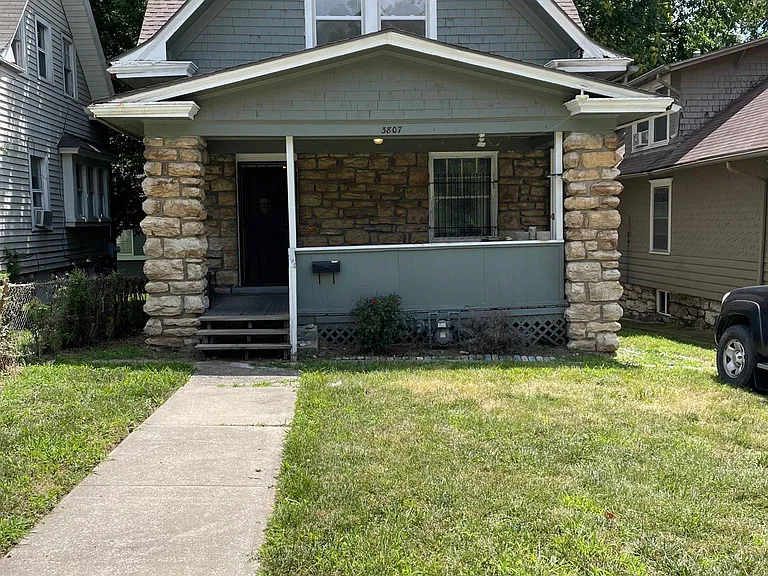 3807 Wayne Ave — Photo 4