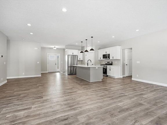 4th image of 1276 200th Ave