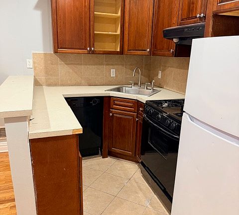 2nd image of 9403 129th St #1A