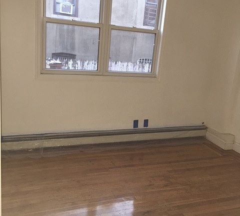 3rd image of 3222 102nd St