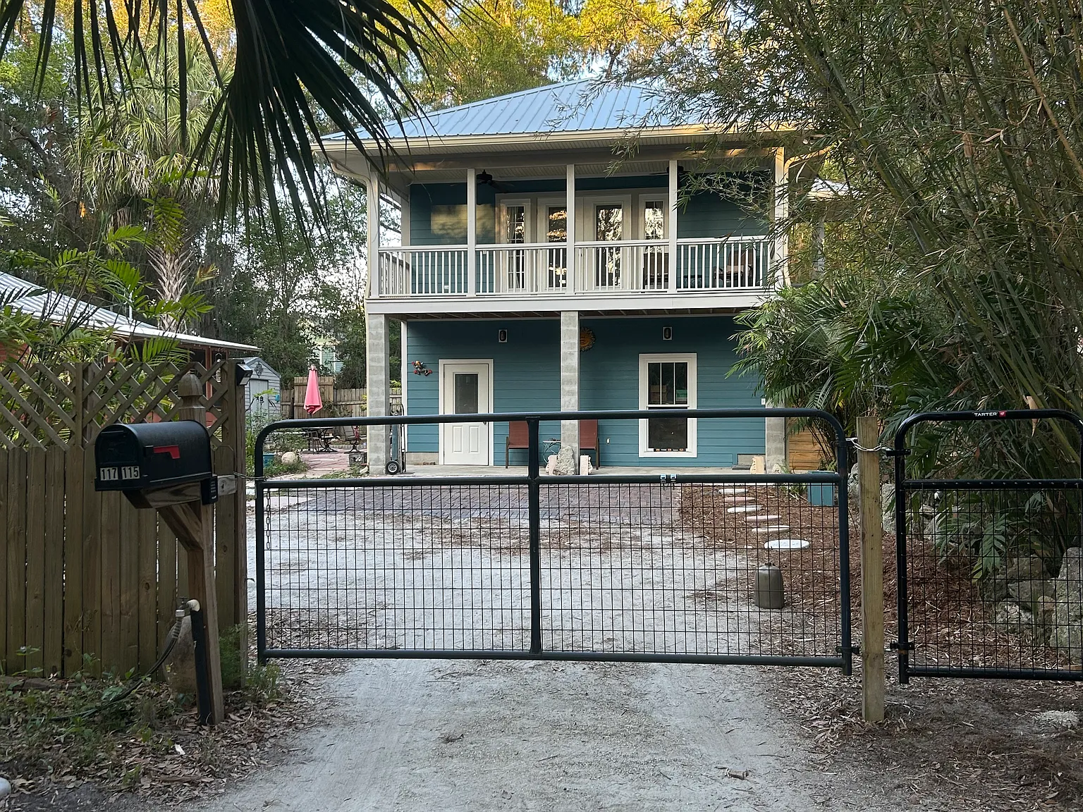 1 bed, 900 sqft, $1,600 — Photo 1