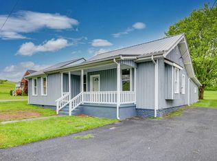 409 Grace St, Glade Spring, VA 24340