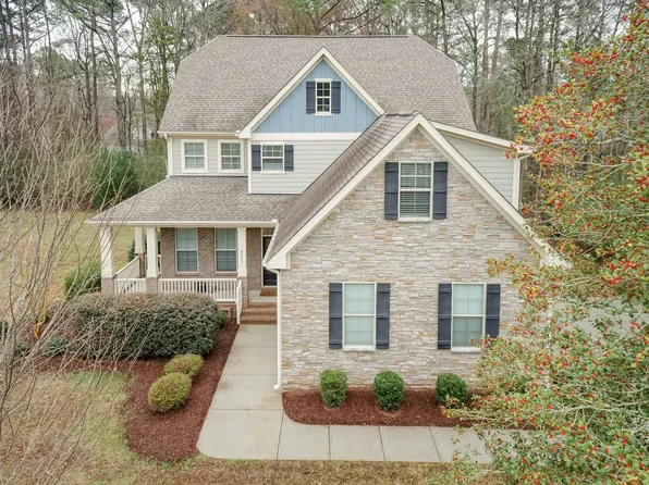 8013 Lakeshore Dr, Garner, NC 27529