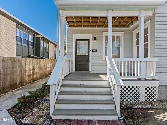 3rd image of 1314 SYDNEY Place