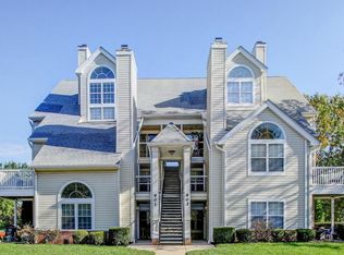 901 Hillside Lake Ter APT 614, Gaithersburg, MD 20878