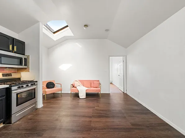 453 E 45th St, Brooklyn, NY 11203