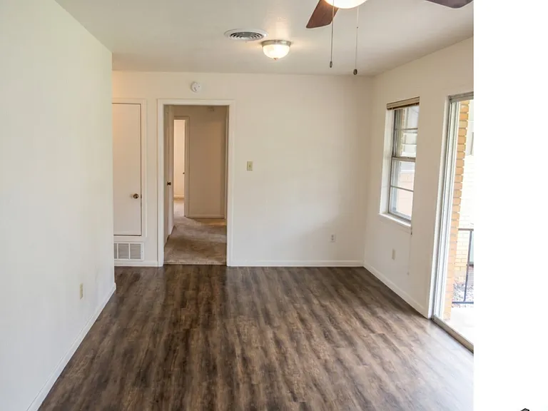416 Nauert St — Photo 35