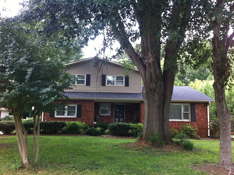 2nd image of 408 Windsor Dr