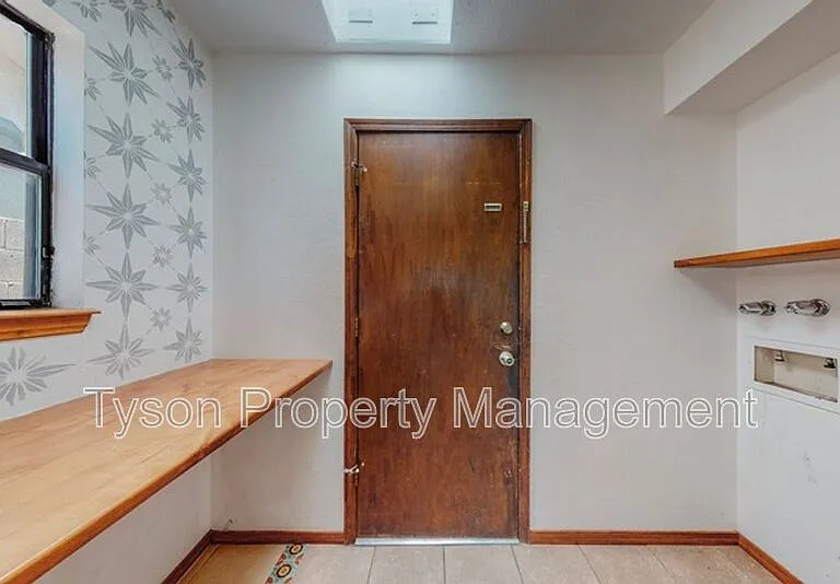 7305 Mayflower Rd NE — Photo 9