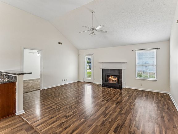 3rd image of 3270 Prater Ct