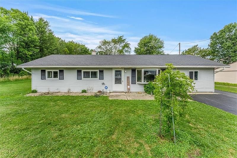 705 Patricia Ave, Hermitage, PA 16148 Zillow