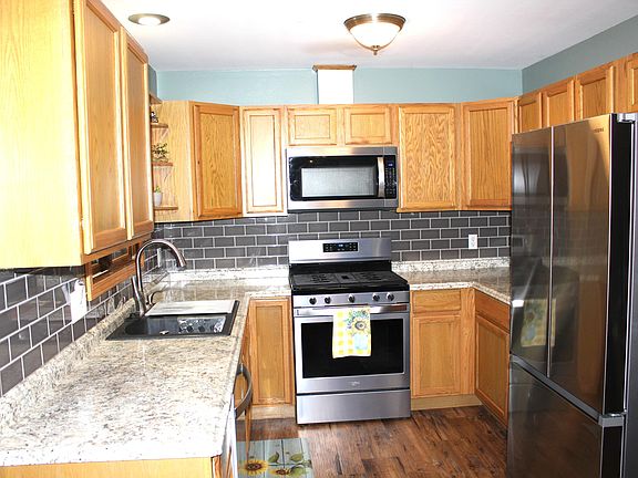 3rd image of 5550 Coit Ave NE