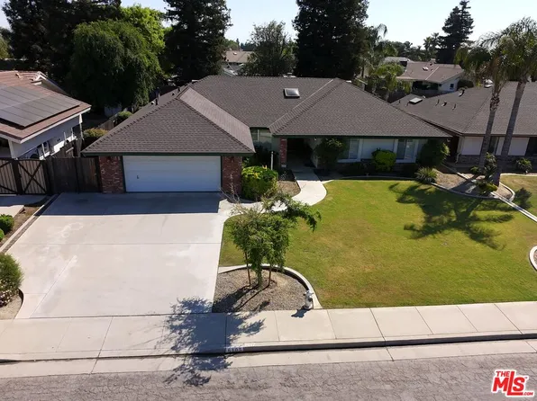 6105 Westlake Dr, Bakersfield, CA 93308