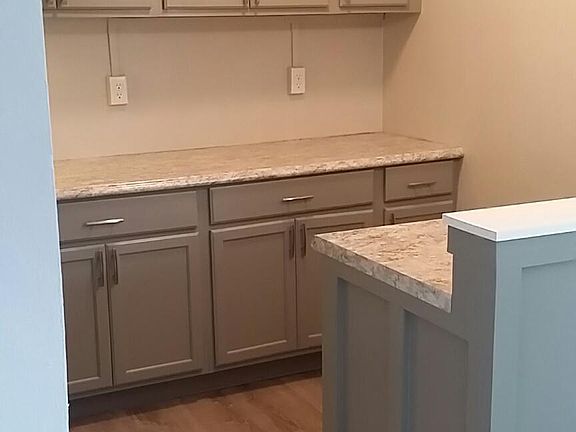4th image of 2550 S Big Bend Blvd APT 18