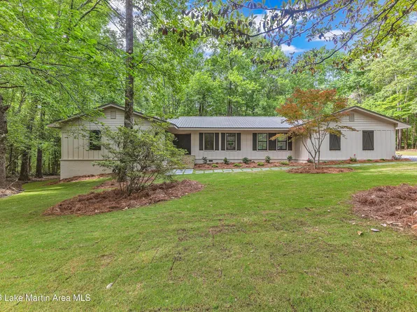1796 Magnolia St, Alexander City, AL 35010