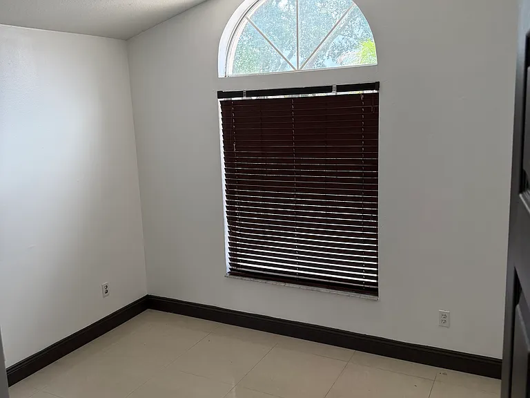 11432 Kenley Cir — Photo 13