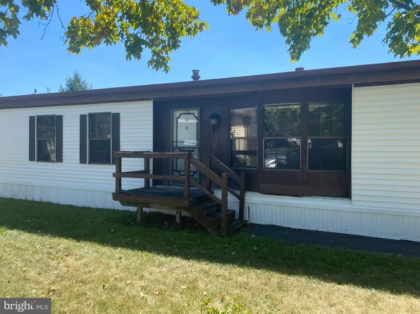 14 Meadow Run Pl, Harrisburg, PA 17112