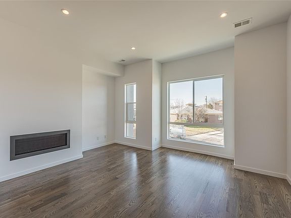 5th image of 3065 W 16th Ave