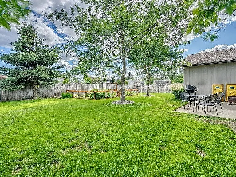1382 W Tanager Ave — Photo 24