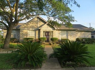13403 Rosstown Ct, Sugar Land, TX 77478
