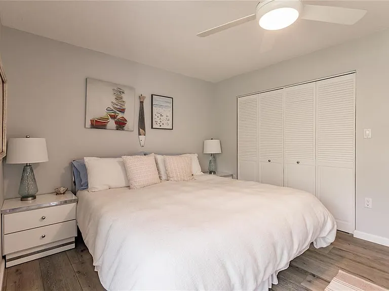 1200 E Peppertree Ln #303 — Photo 22